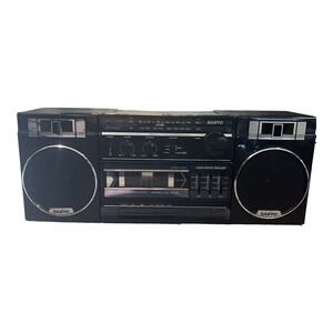 Sanyo Boombox M9716 Radio Cassette Player With Detachable Speakers Tested Works